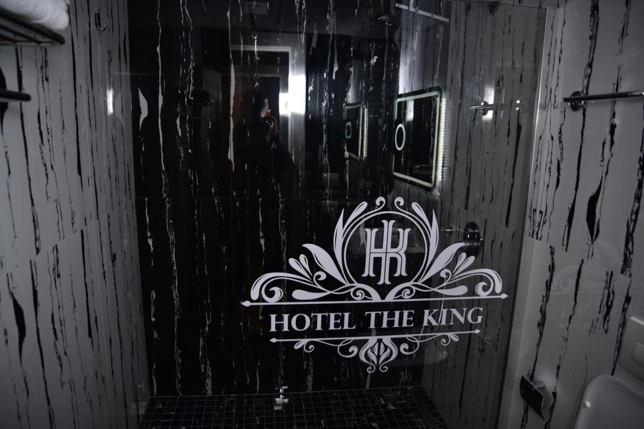 The King Hotell Tiranë