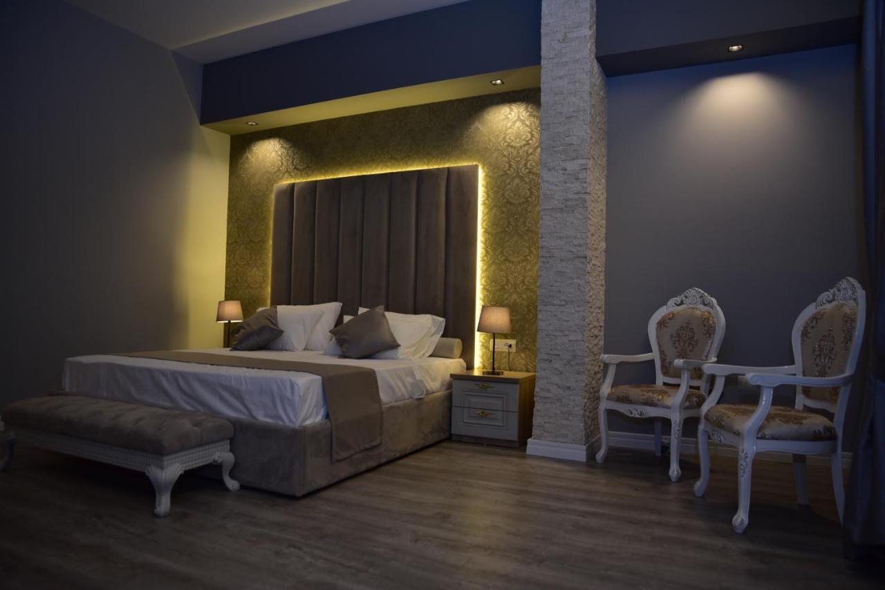 The King Hotell Tiranë